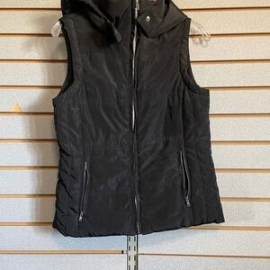 The Zenana Puffer Vest Hooded Full Zip Sleeveless Jacket Black Small